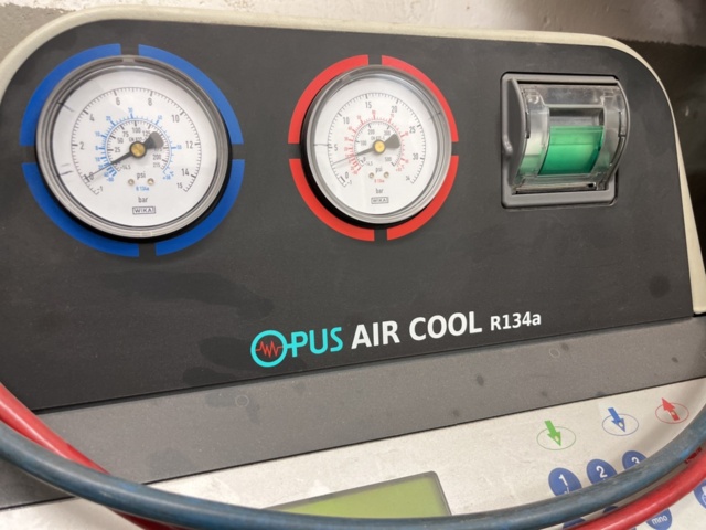 1303576-4 AC-maskin/servicestation - Opus Air Cool R134a