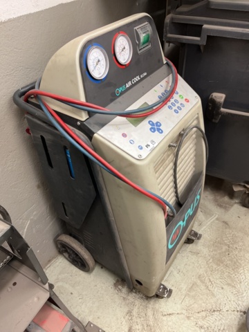 1303576-5 AC-maskin/servicestation - Opus Air Cool R134a