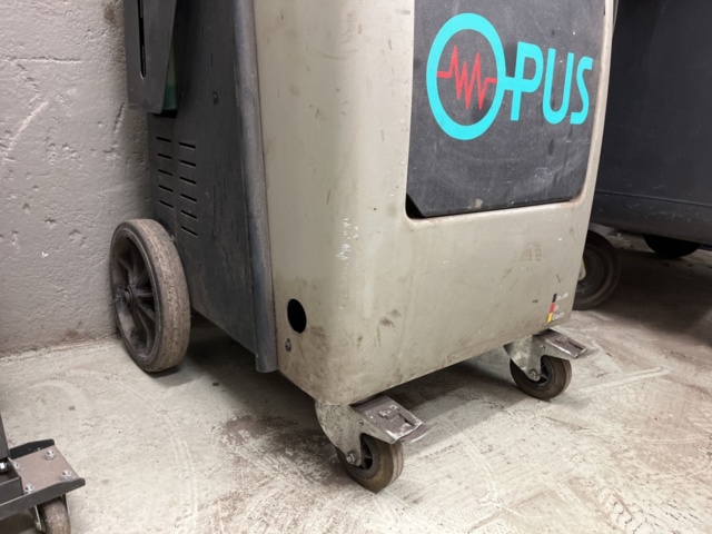 1303576-6 AC-maskin/servicestation - Opus Air Cool R134a