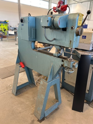 1316686-1 Nibbler machine – Nibbler Junior 725/1000