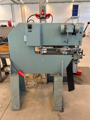 1316686-3 Nibbler machine – Nibbler Junior 725/1000