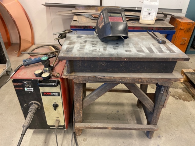 1316707-1 Mig welder Scanweld with tube, welding table, welding helmet
