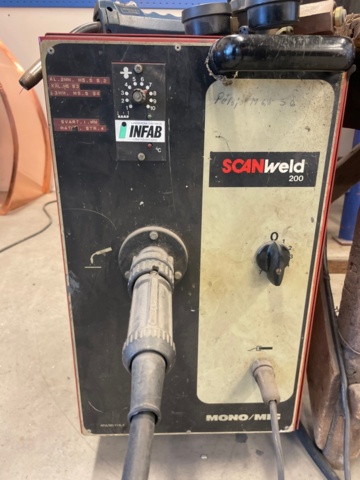1316707-2 Mig welder Scanweld with tube, welding table, welding helmet