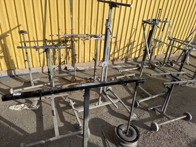 1309025-2 Samling med lackställningar, olika utföranden ca 20 st