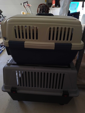 1334632-3 Transport cages, 2 pcs – Atlas, mesh door, handle, food bowls