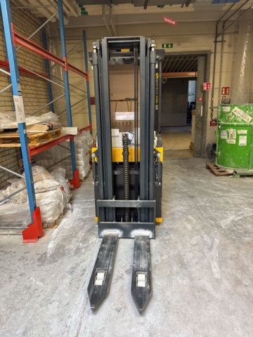 1321521-5 Electric stacker Atlet AJN 160