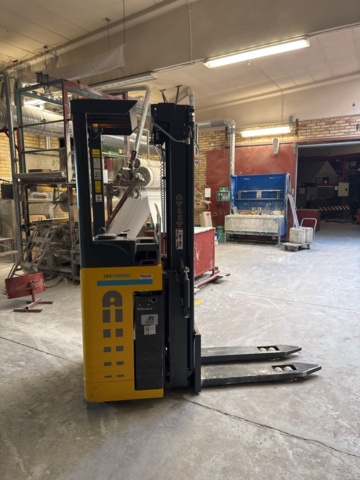 1321521-6 Electric stacker Atlet AJN 160