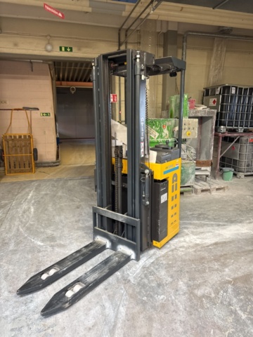 1321521-1 Electric stacker Atlet AJN 160