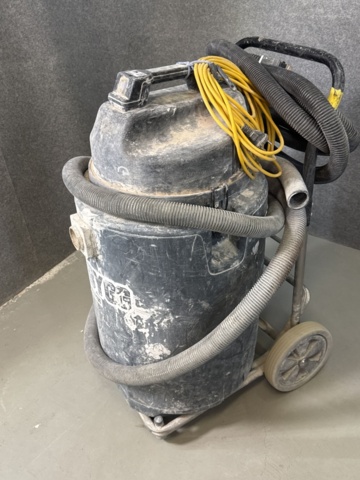 1308824-2 Wet vacuum cleaner 70 L - Numatic WVD2000