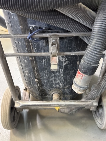 1308824-7 Wet vacuum cleaner 70 L - Numatic WVD2000