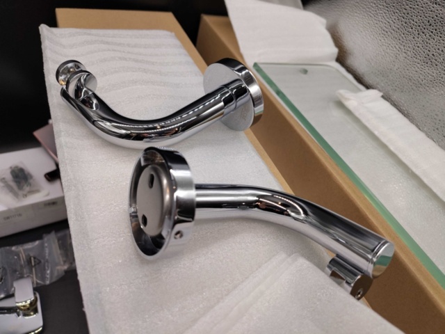 1341043-10 Bathroom accessories