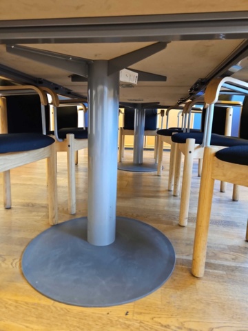 1316775-6 Conference furniture