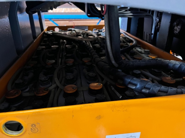 1341052-11 Pick truck vertical Still MX-Q