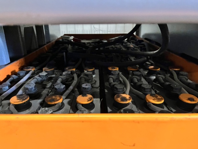 1341053-4 Order picker/stacker vertical Still MX-X