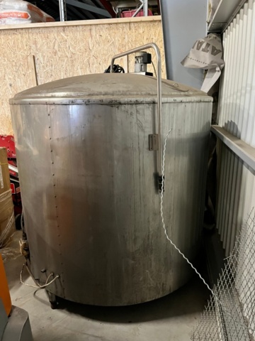 1341056-3 Tank 3000 liters