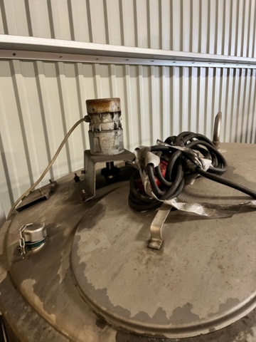 1341056-4 Tank 3000 liters