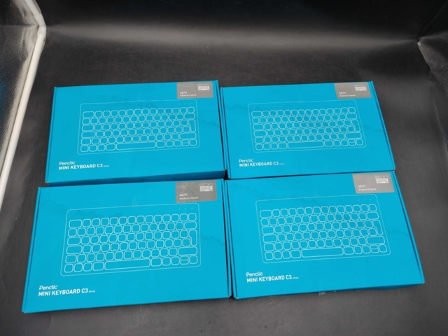 1341166-2 Keyboard mini C3, 4 pcs, Penclic, white