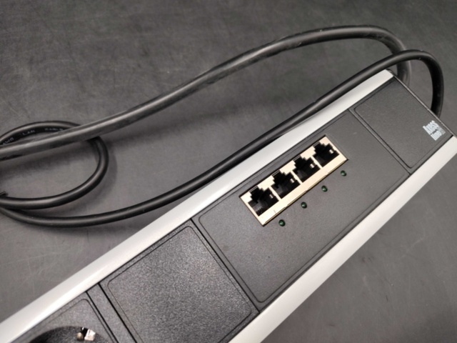 1341195-4 Power strip with network ports, 6 pcs - Axessline 935-T6DS, 6 outlets