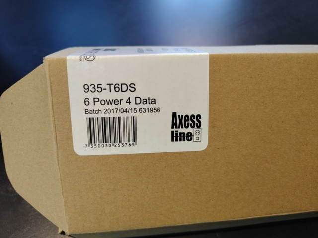 1341195-8 Power strip with network ports, 6 pcs - Axessline 935-T6DS, 6 outlets