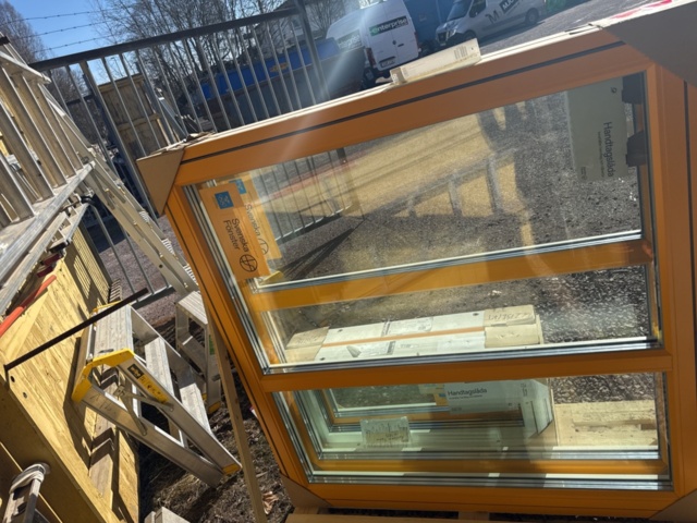 1341778-5 WindowWood/Aluminum turn -3-glass 14x14 1 pc