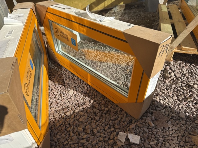 1341790-1 Window Wood/Aluminum turn -3-glass 5-10 2pcs NEW