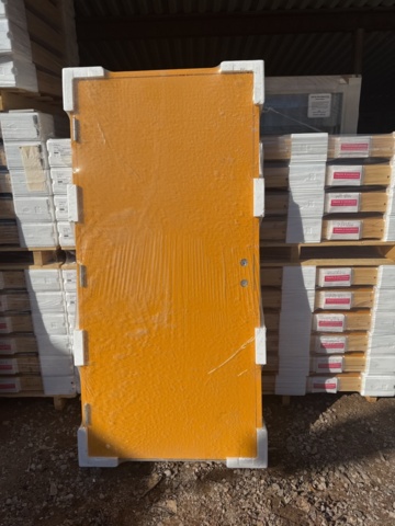 1341797-1 Warm storage doors smooth Yellow 10-21 left 1 pc NEW