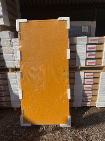 1341805-2 Hot storage doors Yellow smooth 10-21 right 1 pc NEW