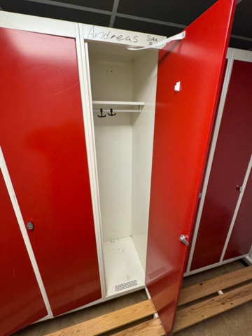 1199278-2 Wardrobe 3 people