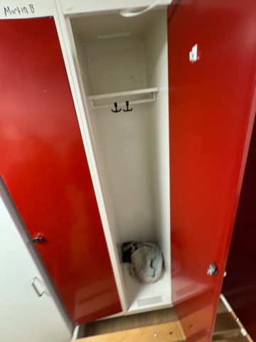 1199280-3 Wardrobe 3 people