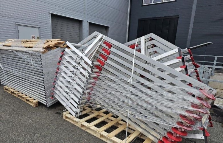 1342230-4 Fall protection railings 30 meter package - Roofac RSS