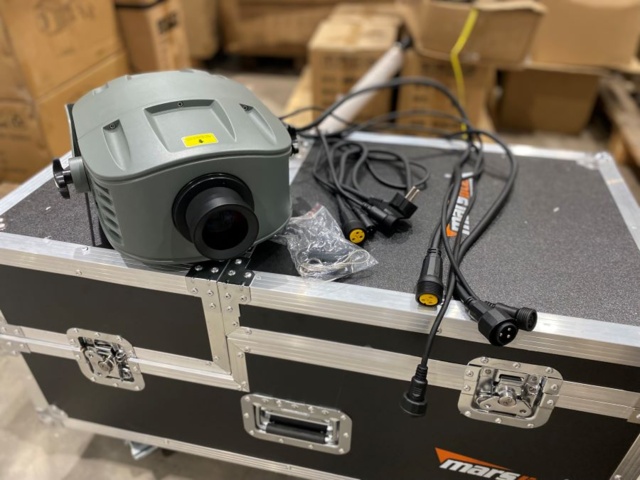1342233-2 New projector with effect light for outdoor use 1pc - Marslite