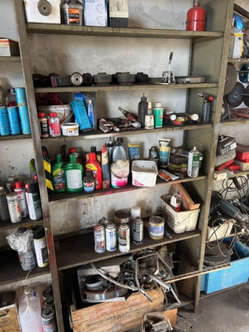 1333908-3 Sheet metal shelves 5 sections with workshop accessories