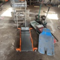 1333909-2 Workshop equipment – Trolleys, jacks and tool trolleys
