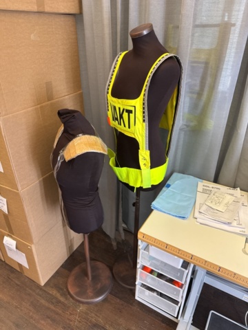 1341835-17 Industrial sewing machine – Juki DDL-8700 with accessories