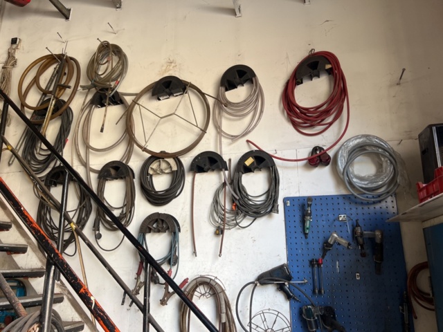 1333918-2 Sheet metal cabinet, tool board, various tools and wiring