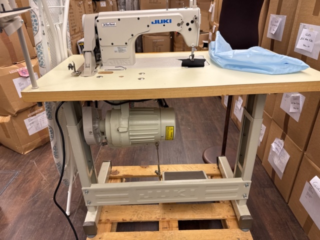 1341836-15 Industrial sewing machine – Juki DDL-8700 with mannequin and ironing board