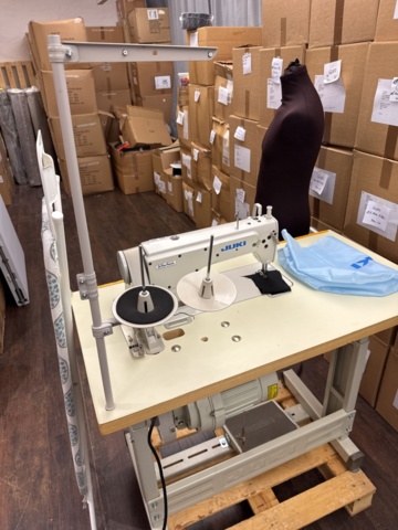 1341836-16 Industrial sewing machine – Juki DDL-8700 with mannequin and ironing board