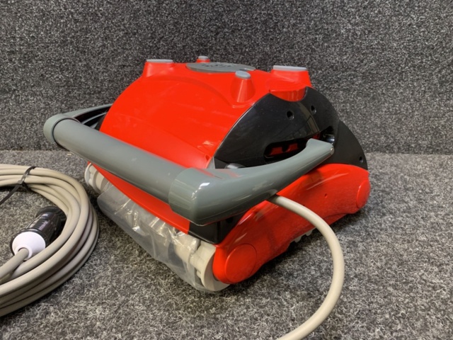 1341531-10 Pool robot Mountfield Galeon Med