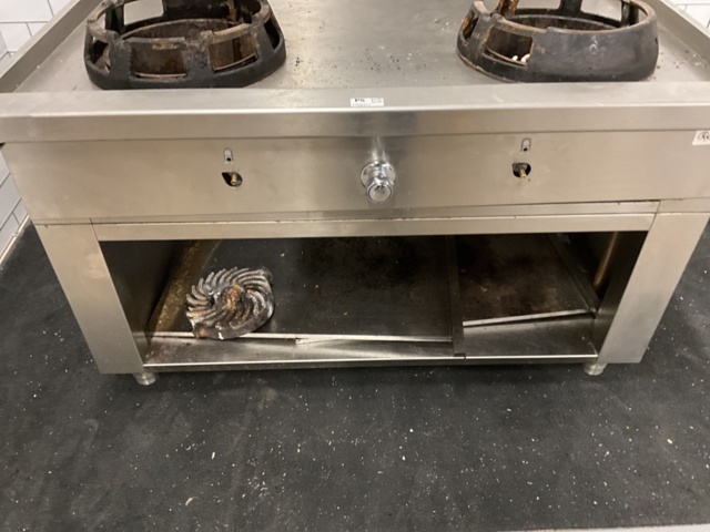 1198311-6 Casta Wok Cooker