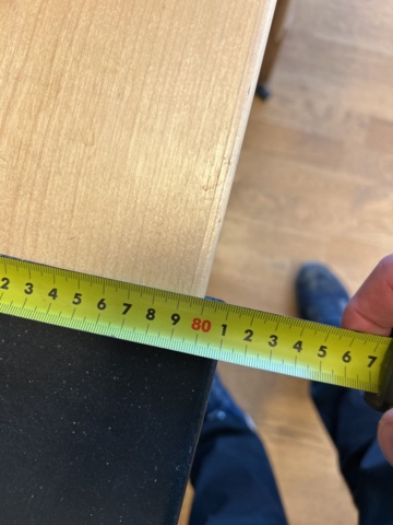 1332559-13 Office furniture - Desk, office chair, computer monitor, and more