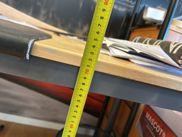 1332559-15 Office furniture - Desk, office chair, computer monitor, and more