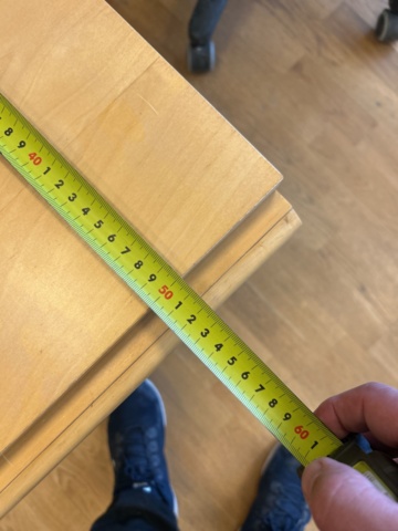 1332559-18 Office furniture - Desk, office chair, computer monitor, and more