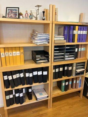 1332559-42 Office furniture - Desk, office chair, computer monitor, and more