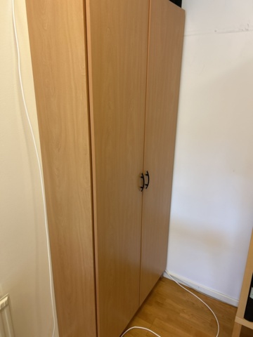 1332560-5 Office furniture - Desk, office chair, cabinets, and more.