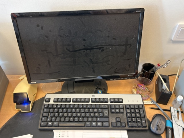 1332560-27 Office furniture - Desk, office chair, cabinets, and more.