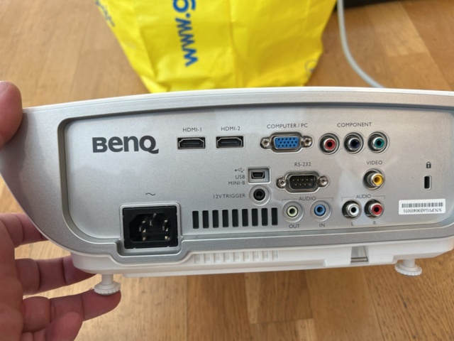 1332564-4 Projector - Benq W1300