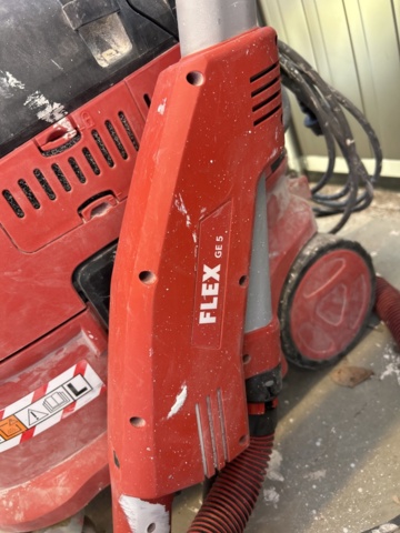 1332569-4 Vacuum cleaner and sander - Flex Tools