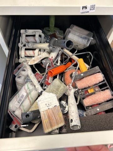 1332580-3 File cabinet with contents