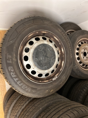 1332598-4 Collection with tires on rims