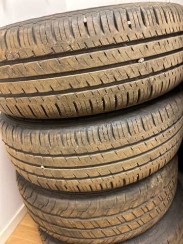 1332598-14 Collection with tires on rims